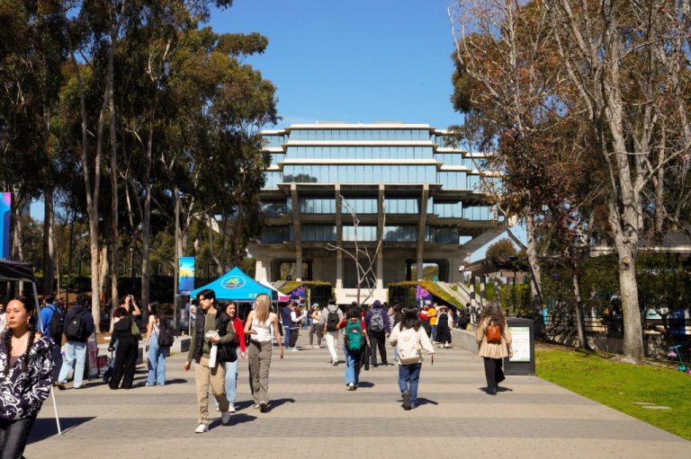 sut-l-ucsd-freeze-002.jpg