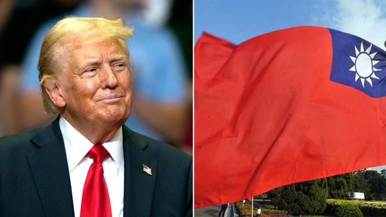 thumbnail_Trump-Taiwan-Flag-Photo-2.jpg