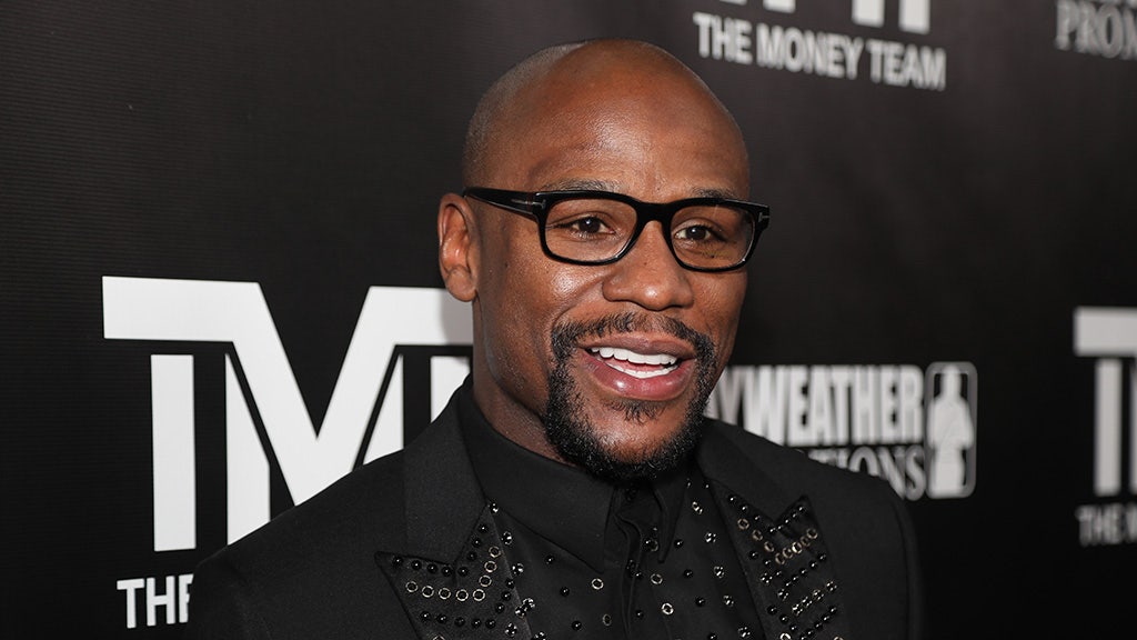 Floyd-Mayweather-Getty.jpg