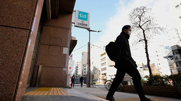 japan-subway-gassing.jpg