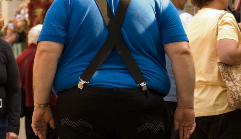 obese-man-walking.jpg