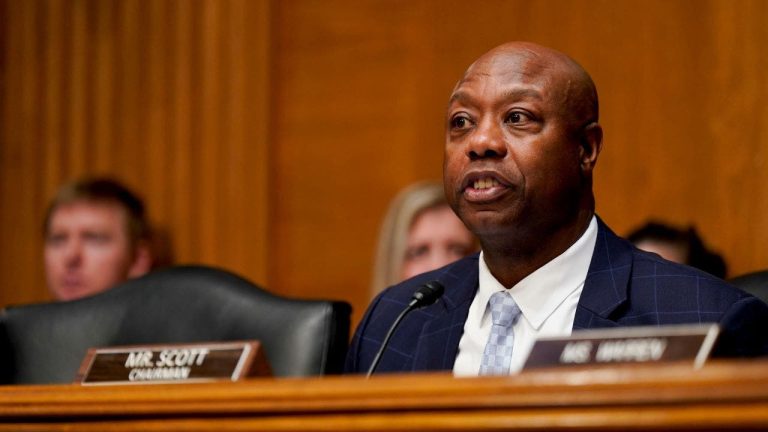 senator-tim-scott-banking-committee.jpg