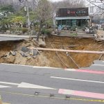 south-korea-sinkhole-1.jpg